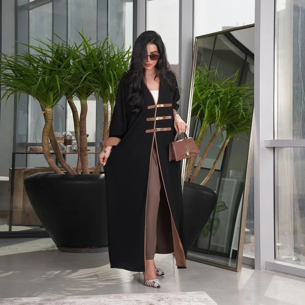 Lamsat Andalos - Abayas